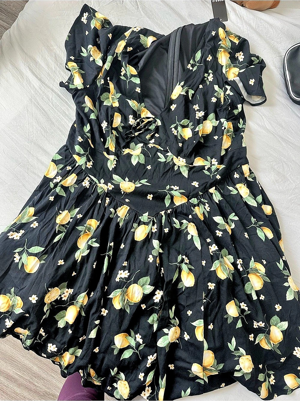 TORRID Lemon Mini Dress in Black & Yellow US 4 NWT